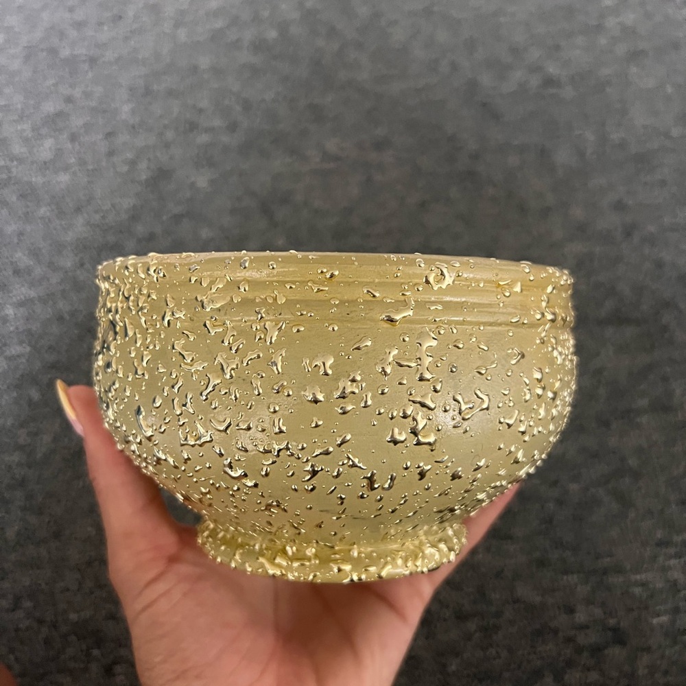 Elegant Gold Textured Bowl